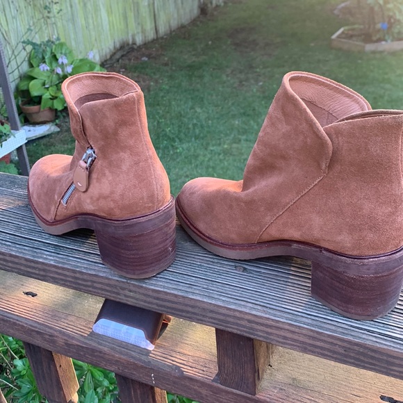 Kenneth Cole Shoes - Gentle souls by Kenneth Cole women’s‎ brown suede leather best zip booties.